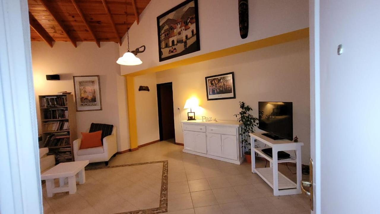 El Patio Del Aromo Apartment ปูแอร์โตมาดริน ภายนอก รูปภาพ